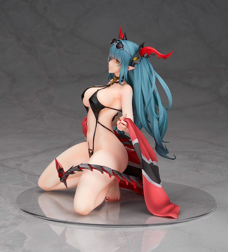 Azur Lane PVC Statue 1/7 Regensburg Dark Dragon and the Coast of Light Ver. 16 cm
