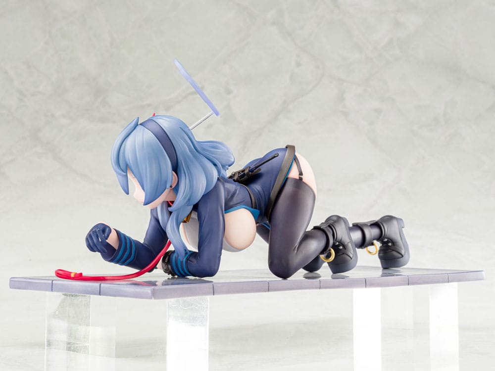 Blue Archive PVC Statue 1/7 Ako Memorial Lobby Ver. 23 cm