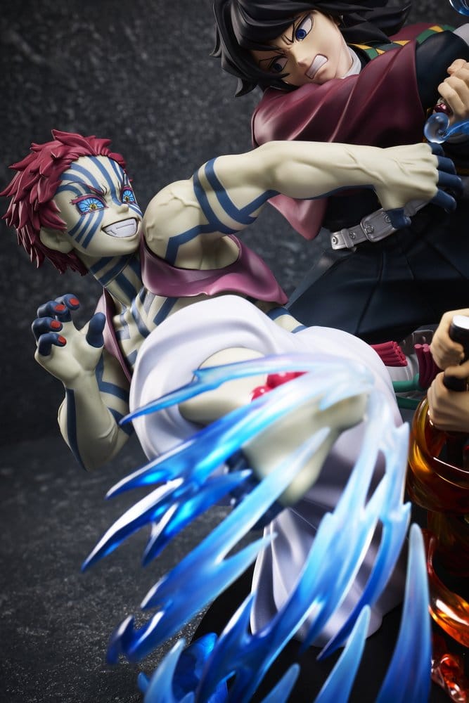 Demon Slayer: Kimetsu no Yaiba PVC Figur Tanjiro Kamado & Giyu Tomioka & Akaza 13 cm