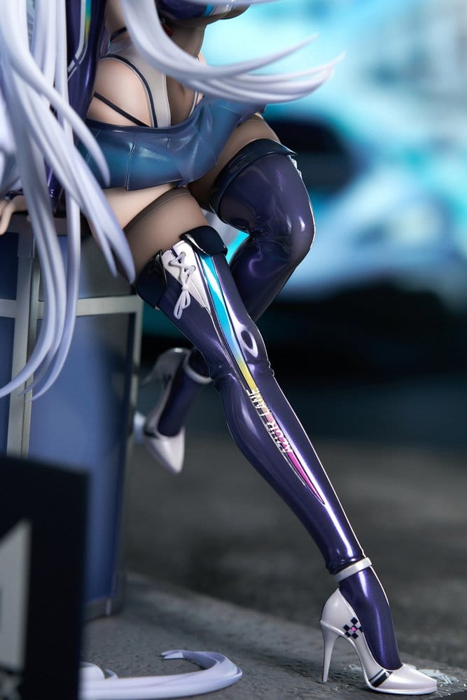 Azur Lane PVC Figur 1/7 Shinano Moonlit Chrome Ver. 25 cm