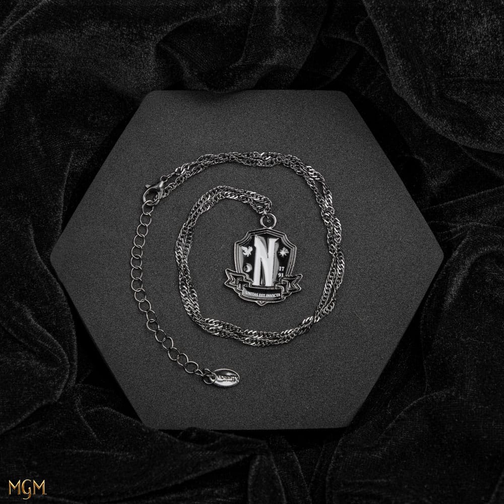 Wednesday Halskette & Anhänger Nevermore Academy Black