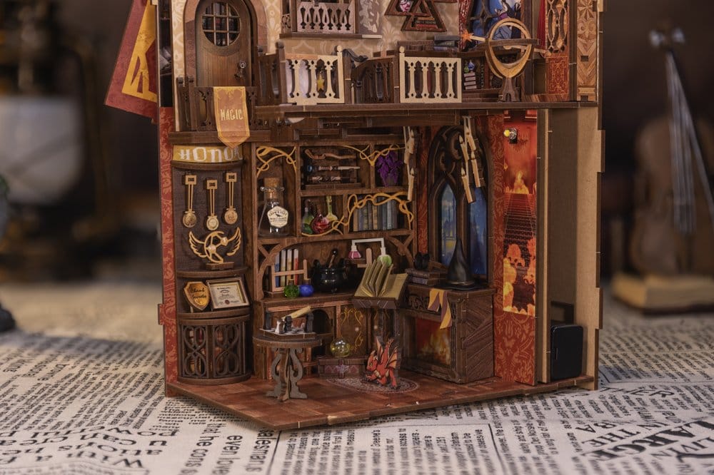 Book Nook Flame Common Room 23 x 11 cm