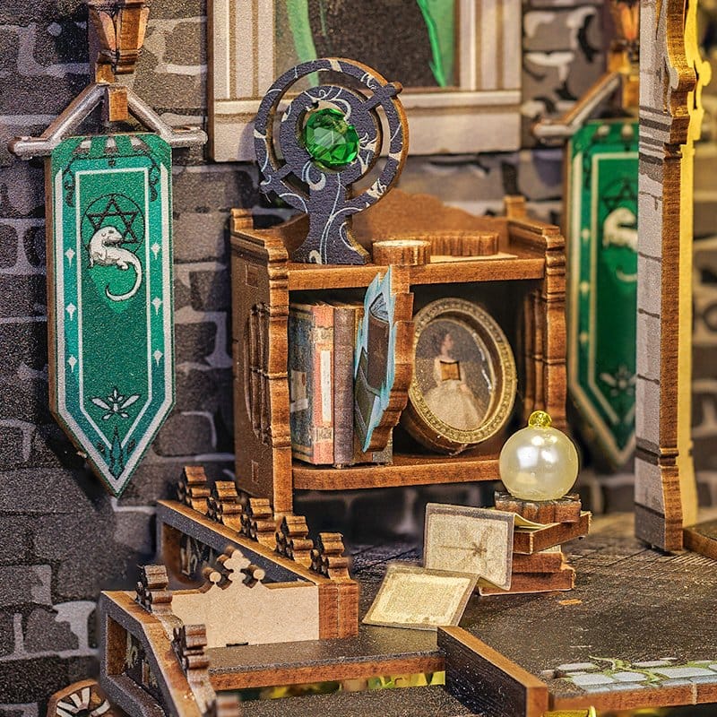 Book Nook Darkness Common Room 23 x 11 cm