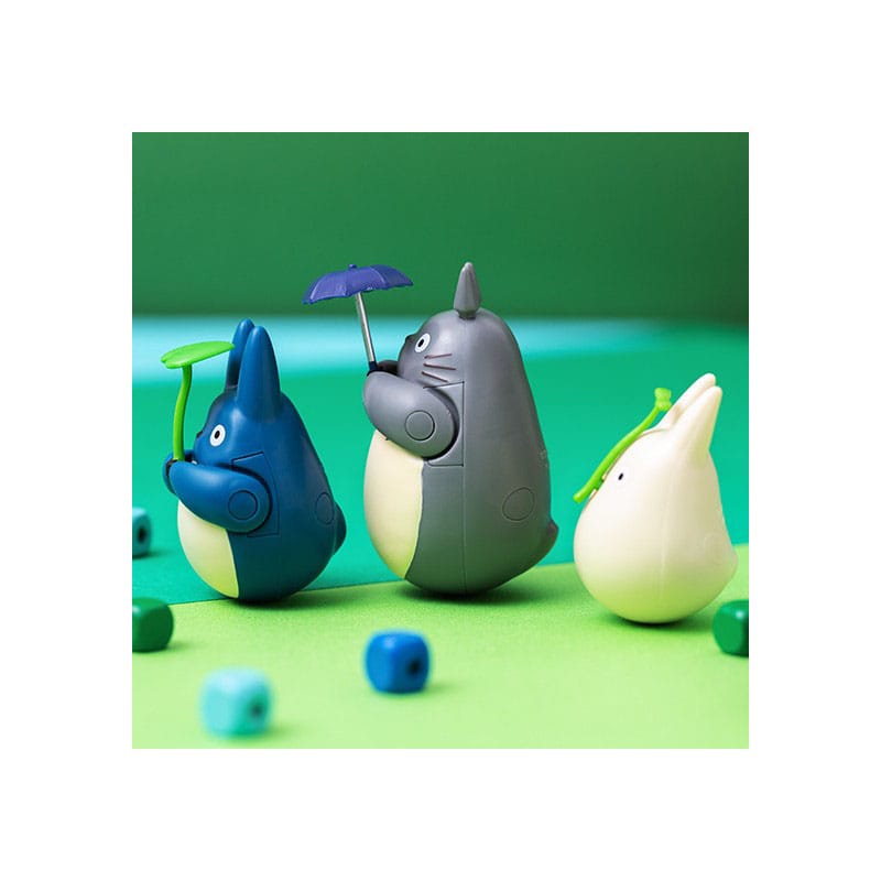 Mein Nachbar Totoro Figur mit rundem Boden Small Totoro with leaf 5 cm