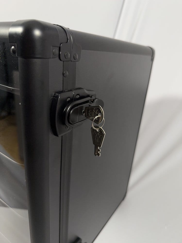 Evoretro Display- und Transportkoffer für Sammlerfiguren und Modelle 45 x 37 cm