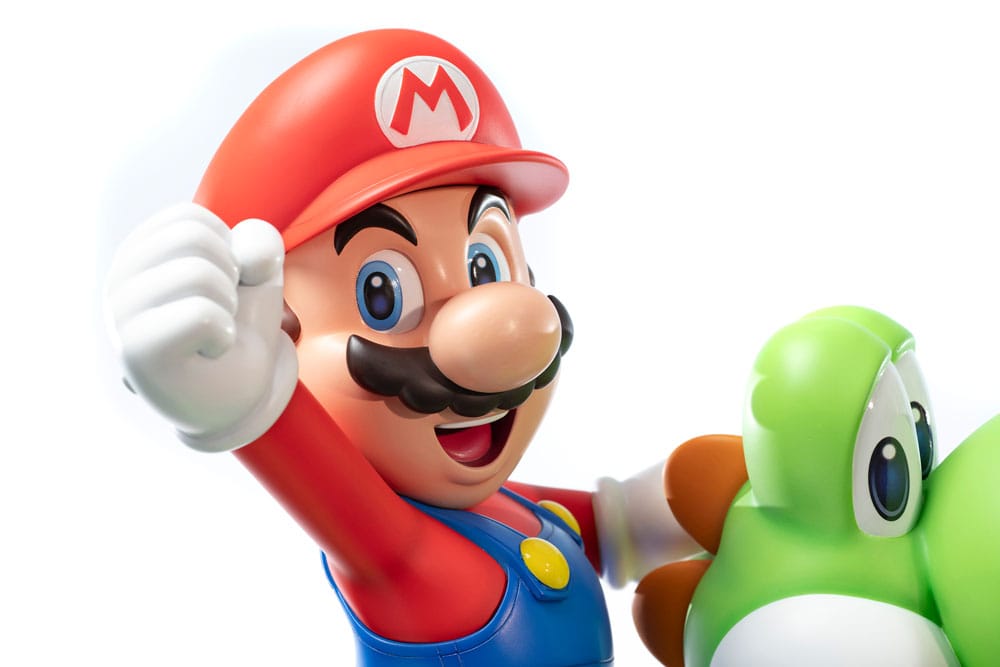 Super Mario Statue Mario & Yoshi Exclusive Edition 48 cm