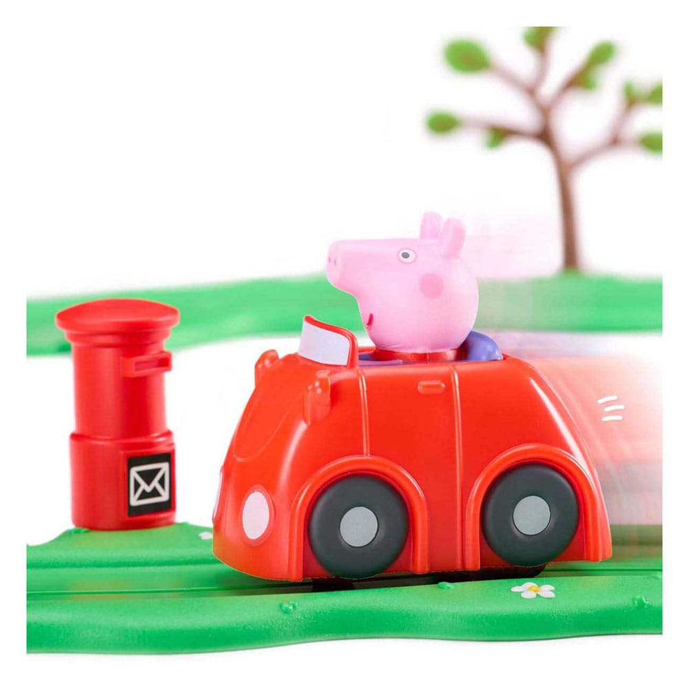 Peppa Pig Whizz Around Peppas kleines rotes Auto Set