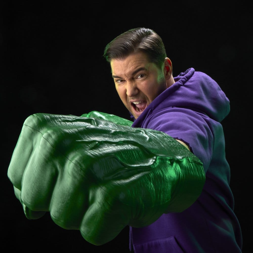 The Incredible Hulk Marvel Legends Premium Roleplay-Fäuste