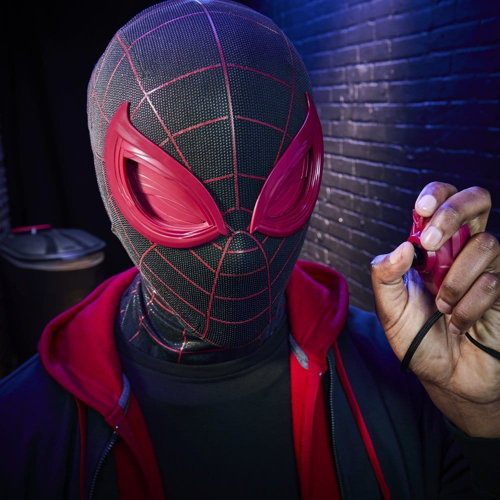 Spider-Man: Miles Morales Marvel Legends Elektronische Maske mit Fernbedienung