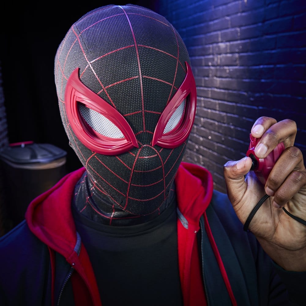 Spider-Man: Miles Morales Marvel Legends Elektronische Maske mit Fernbedienung
