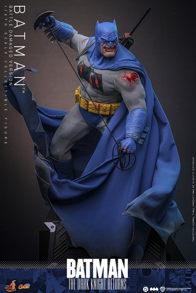 Batman: The Dark Knight Returns Comic Masterpiece Actionfigur 1/6 Batman (Battle Damaged Version) 32 cm