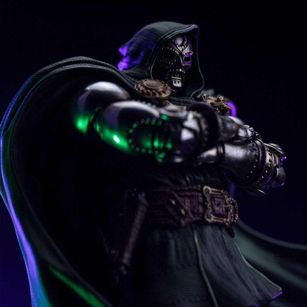 The Infinity Gauntlet Marvel Legends Diorama Art Scale Statue 1/10 Doctor Doom 30 cm