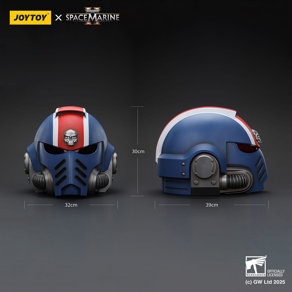 Warhammer 40,000: Space Marine 2 Replik Ultramarines Lieutenant Titus Helm 30 cm