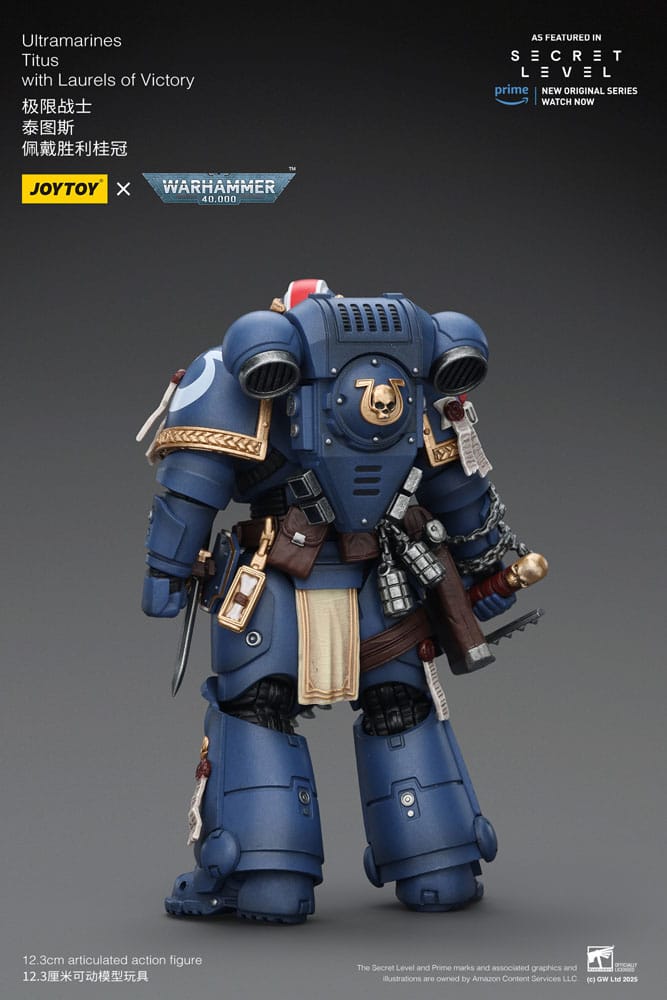 Warhammer 40,000 Actionfigur Ultramarines Titus with Laurels of Victory 13 cm