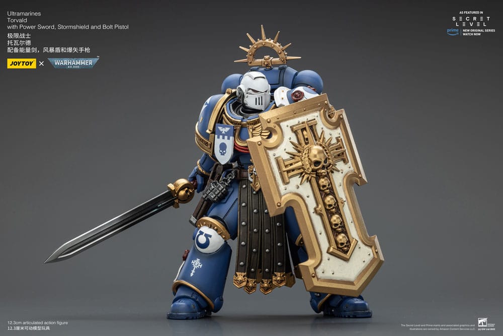 Warhammer 40,000 Actionfigur Ultramarines Torvald with Power Sword, Stormshield and Bolt Pistol 13 cm