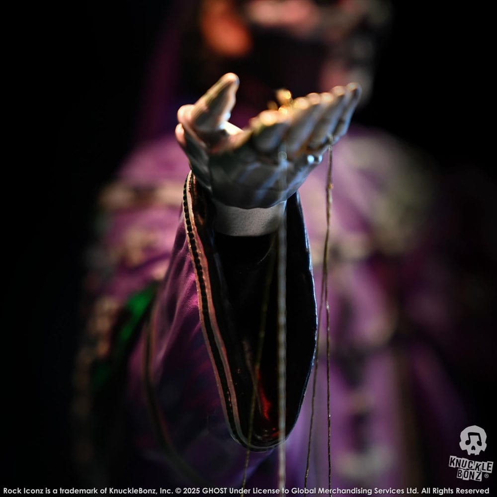 Ghost Rock Iconz Statue Papa V Perpetua Purple Robes 22 cm