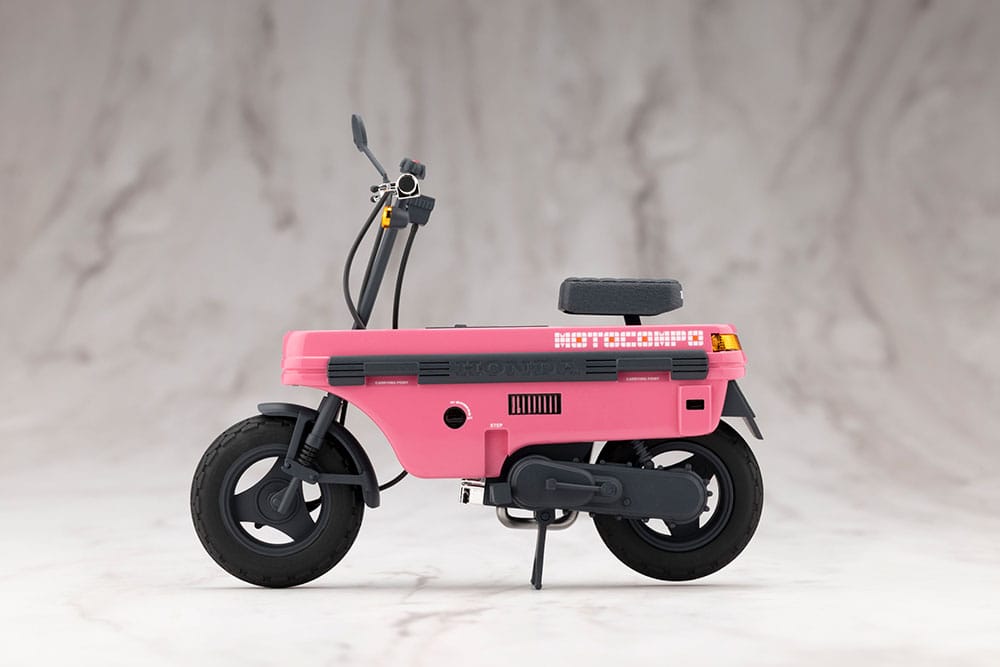 Sousai Shojo Teien Plastic Model Kit 1/10 Emma Koishikawa Nocturne with Honda AB12 Motocompo 14 cm