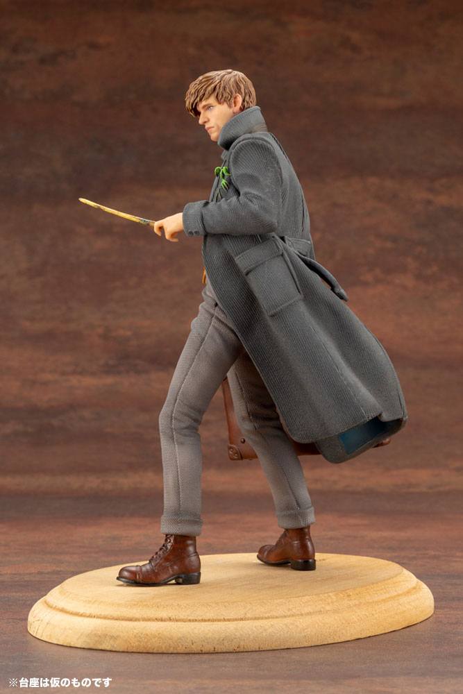 Phantastische Tierwesen 2 ARTFX+ Statue 1/10 Newt Scamander 18 cm
