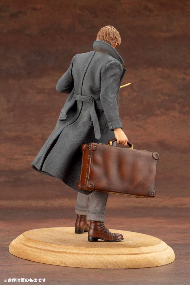 Phantastische Tierwesen 2 ARTFX+ Statue 1/10 Newt Scamander 18 cm