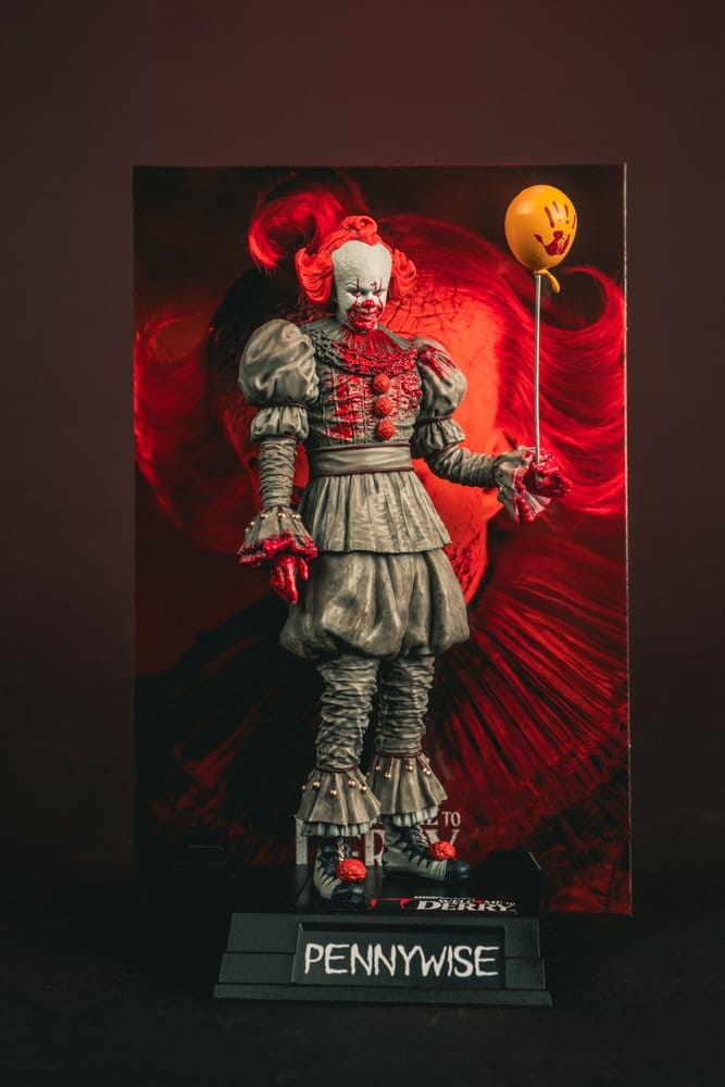 Es Welcome to Derry Movie Maniacs Figur Pennywise (Bloody) 16 cm
