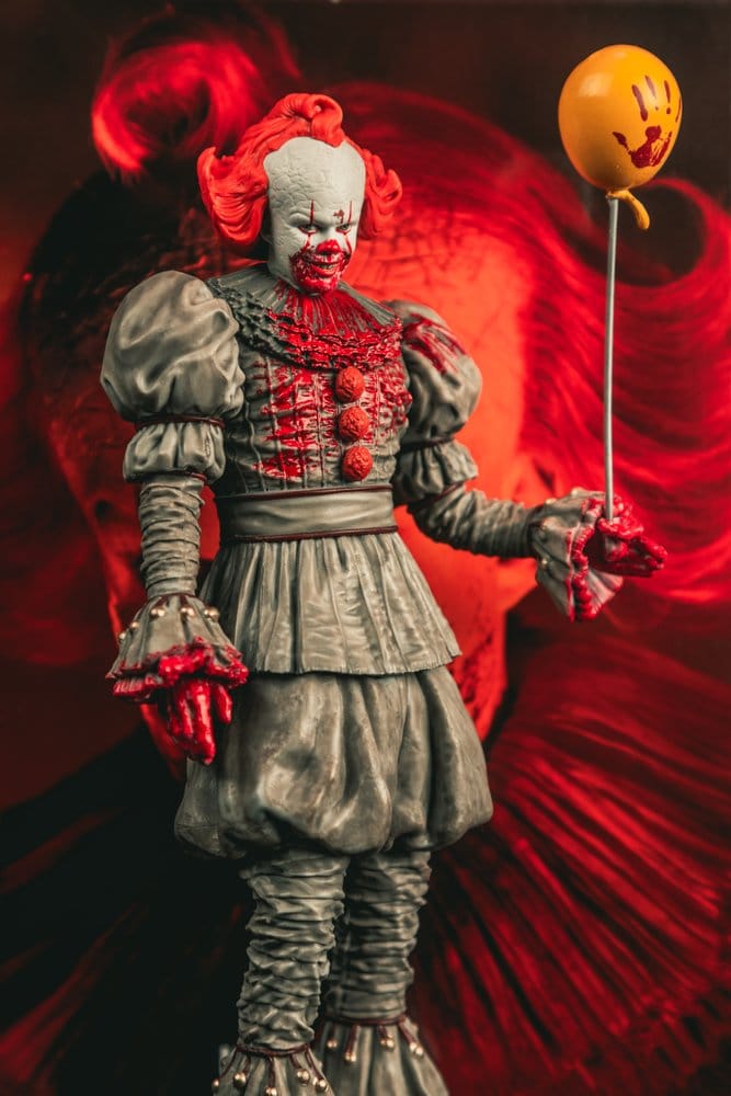Es Welcome to Derry Movie Maniacs Figur Pennywise (Bloody) 16 cm