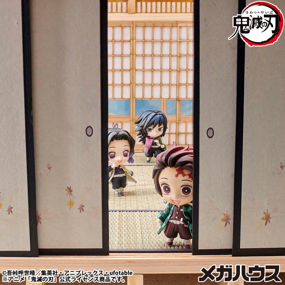 Demon Slayer Kimetsu no Yaiba Sammelfiguren Tanjiro & Friends 5 cm Sortiment (8)