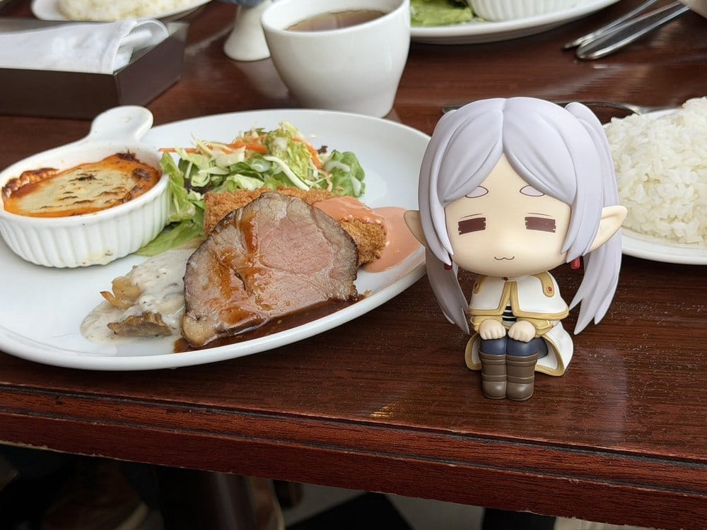 Frieren: Beyond Journey's End Look Up PVC Statuen Frieren Droopy Face Ver. & Himmel 11 cm (with gift)