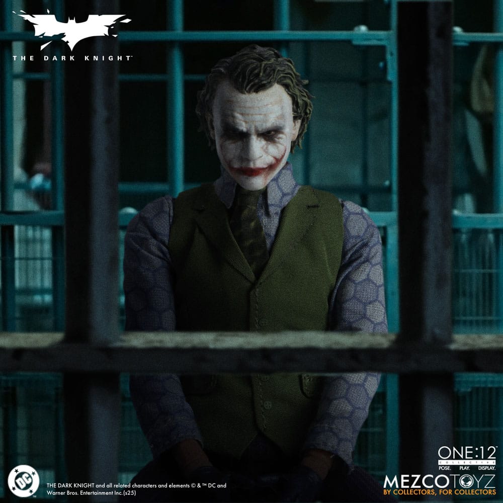The Dark Knight Actionfigur 1/12 Joker 17 cm