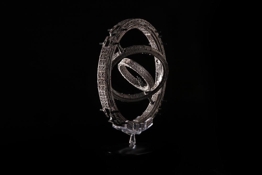 Foundation Die-Cast The Invictus Spaceship 20 cm