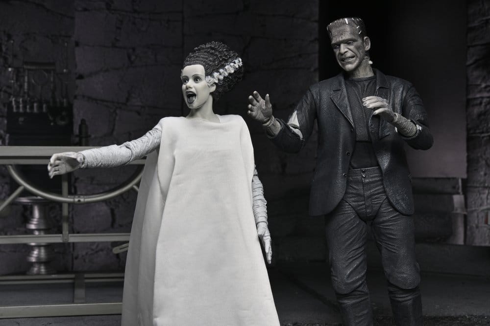 Universal Monsters Actionfiguren 2er-Pack Frankensteins Braut 90th Anniversary The Monster & His Mate (B&W) 18 cm