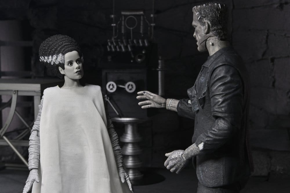 Universal Monsters Actionfiguren 2er-Pack Frankensteins Braut 90th Anniversary The Monster & His Mate (B&W) 18 cm
