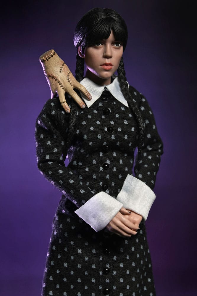 Wednesday Actionfigur Wednesday (Classic Dress) 20 cm