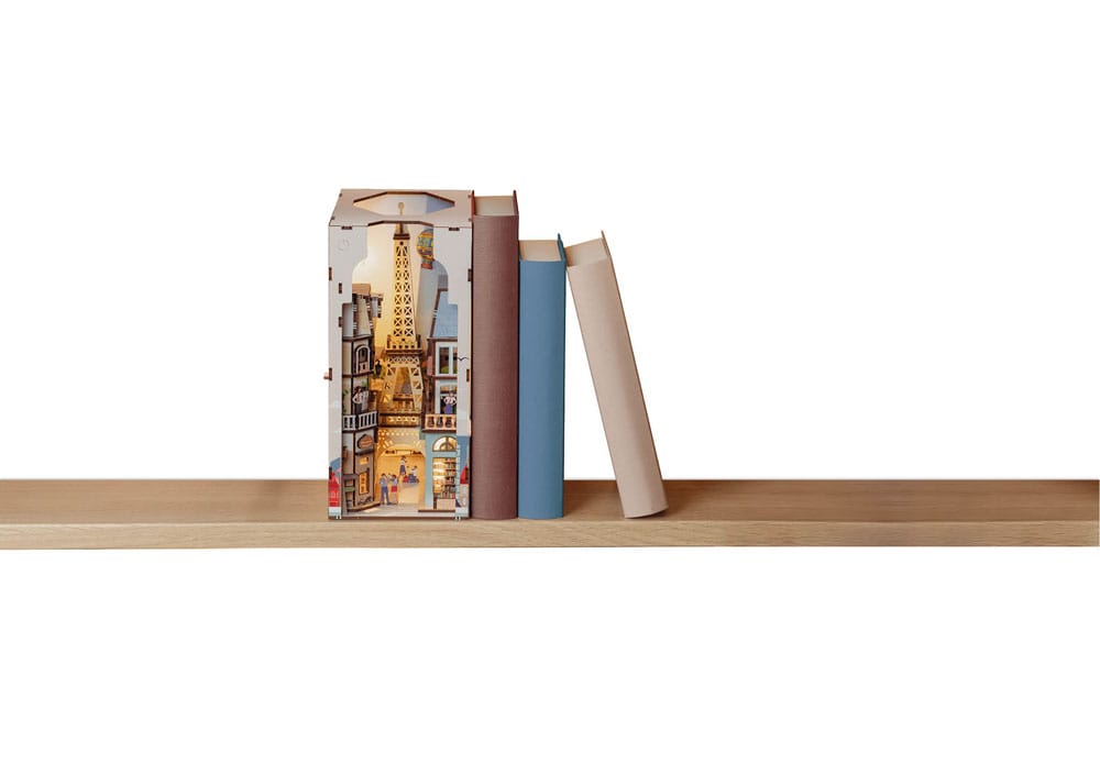 Paris Tiny Adventures Book Nook Mini-Diorama 23 cm