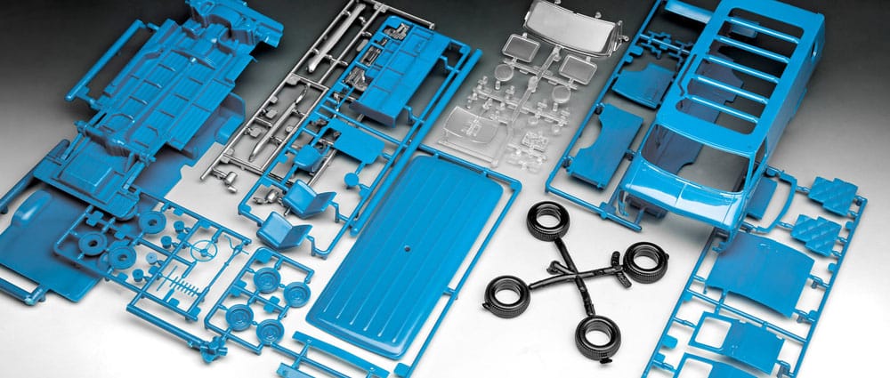 Stranger Things Modellbausatz 1/25 Squawk Van 21 cm