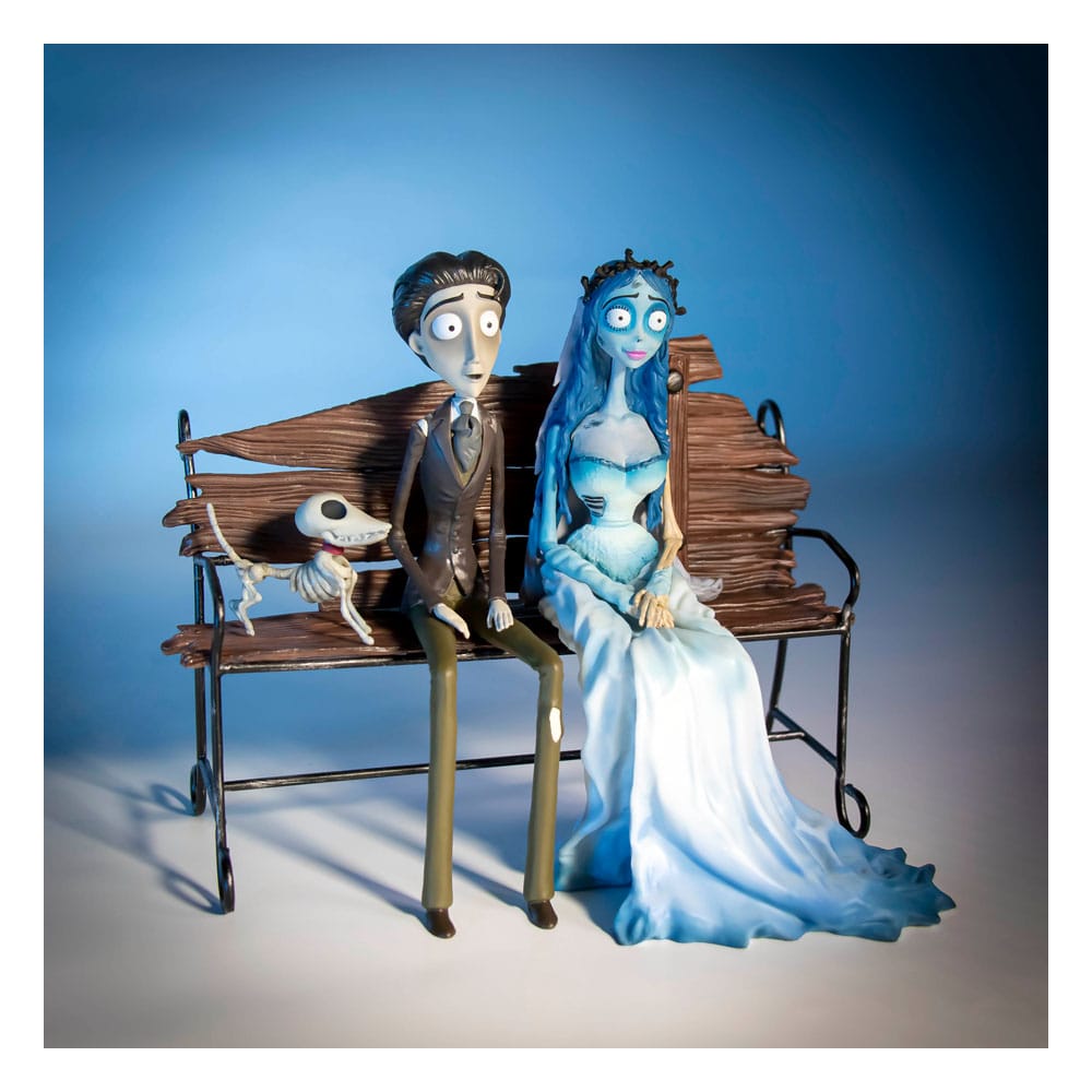 Corpse Bride Geschenkbox Figur & Schlüsselanhänger Victor & Emily