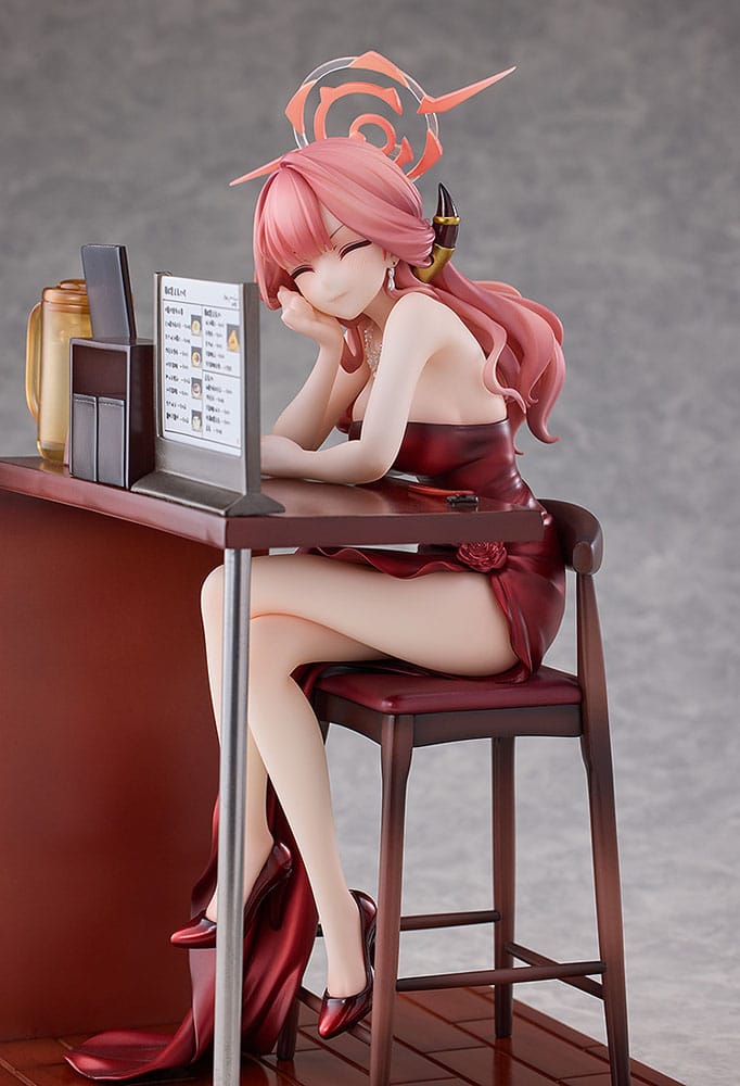 Blue Archive PVC Statue 1/7 Aru (Dress): Memorial Lobby Ver. 23 cm