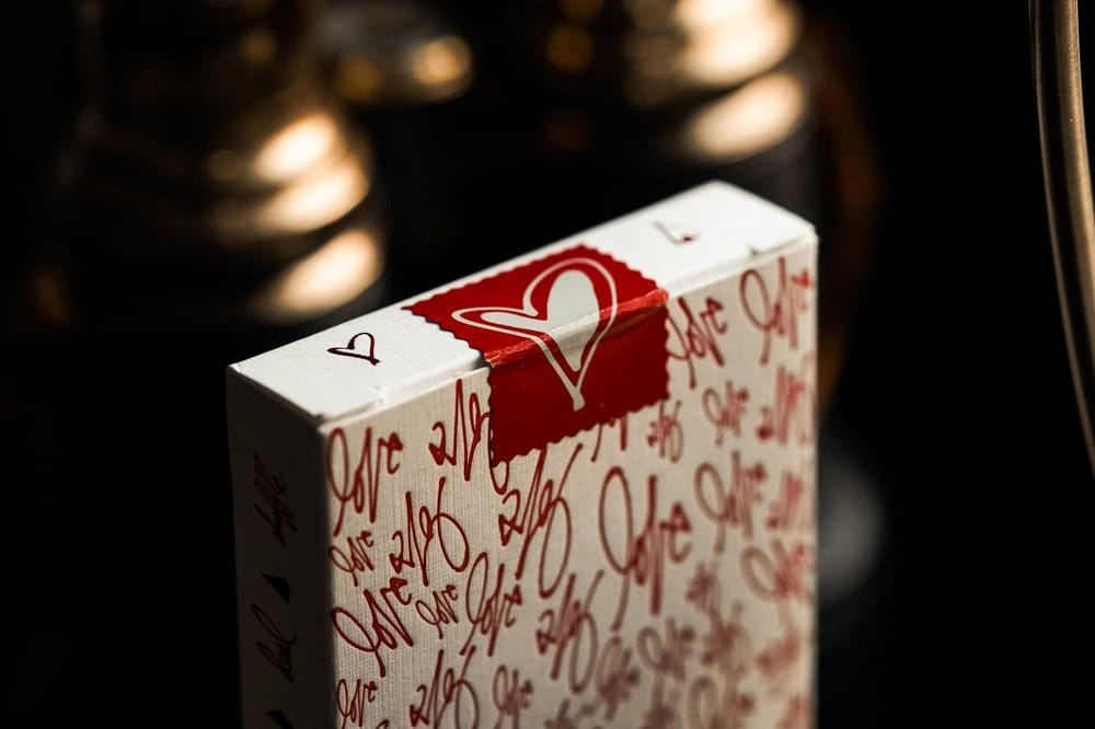 Theory 11 Spielkarten Love Me