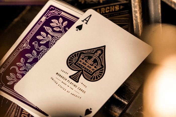 Theory 11 Spielkarten Monarch Purple