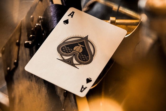 Theory 11 Spielkarten Navigator