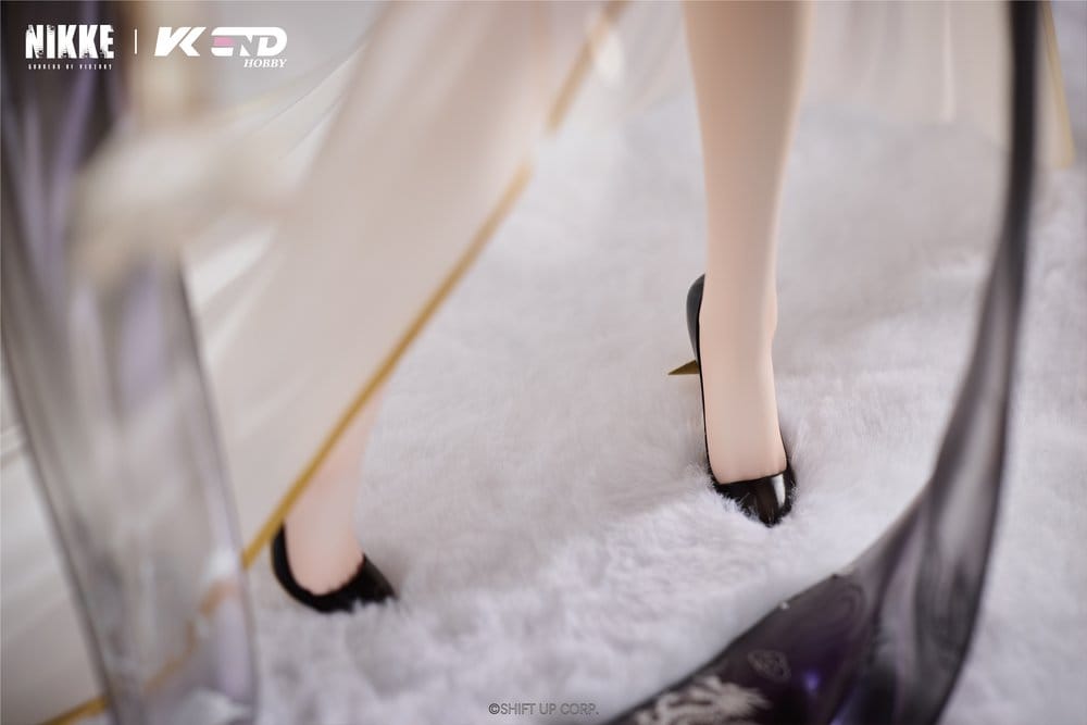Goddess of Victory: Nikke PVC Figur 1/4 Crown: Glorious Flower 38 cm