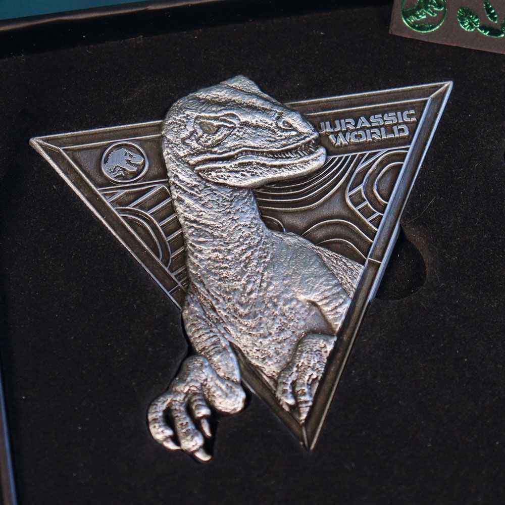 Jurassic World Ansteck-Pin 3er-Pack Raptor Training Commendation Limited Edition