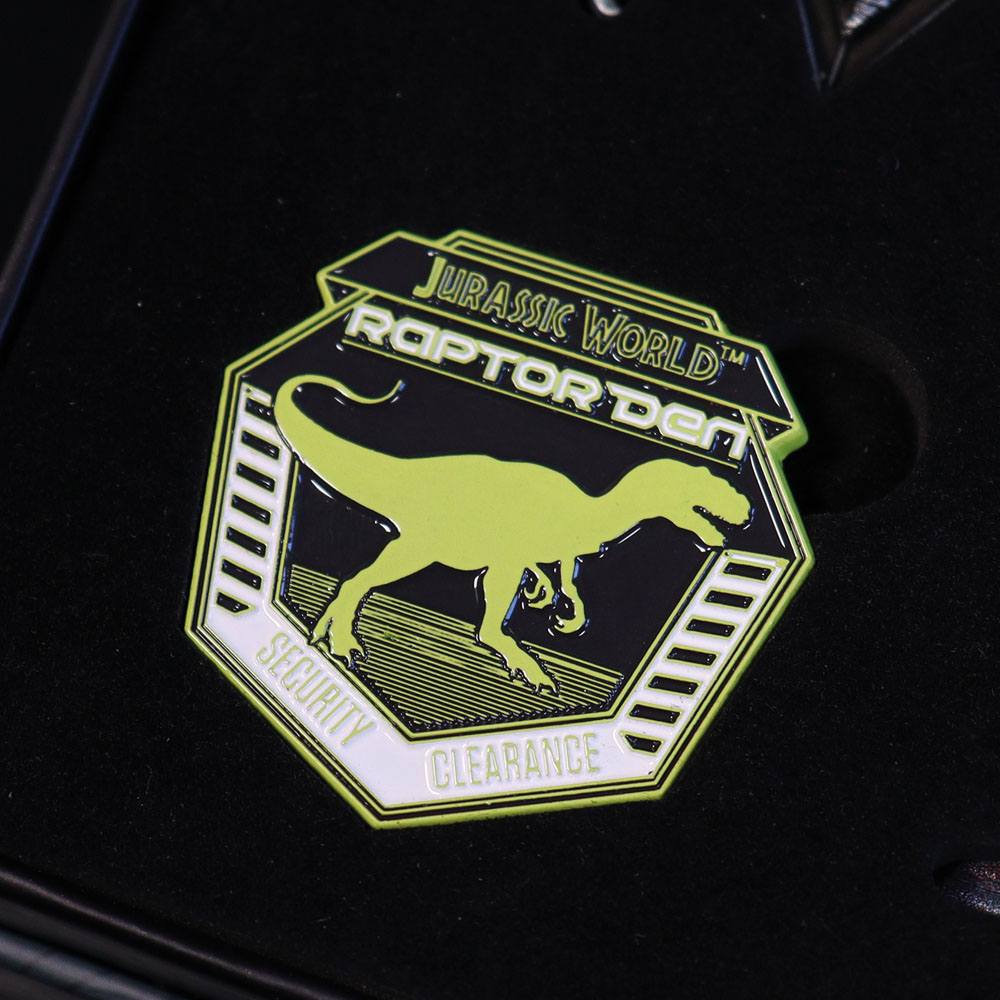 Jurassic World Ansteck-Pin 3er-Pack Raptor Training Commendation Limited Edition