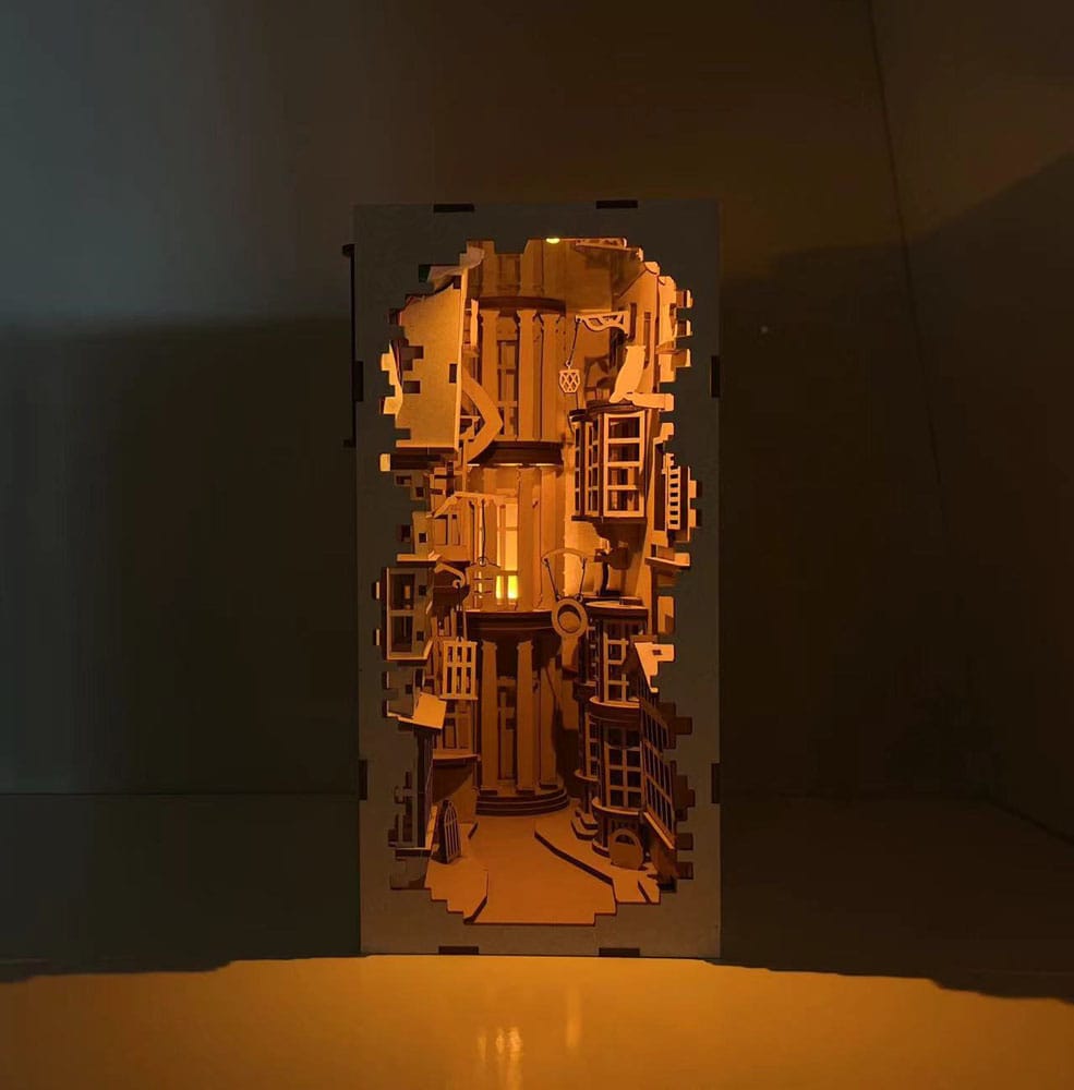 Harry Potter Tiny Adventures Book Nook Mini-Diorama Winkelgasse 23 cm