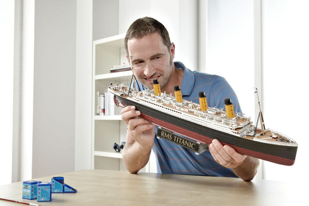 Titanic Modellbausatz Geschenkset 1/400 R.M.S. Titanic 100th Anniversary Edition 67 cm