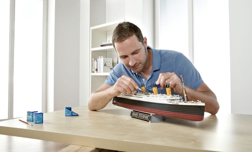 Titanic Modellbausatz Geschenkset 1/400 R.M.S. Titanic 100th Anniversary Edition 67 cm