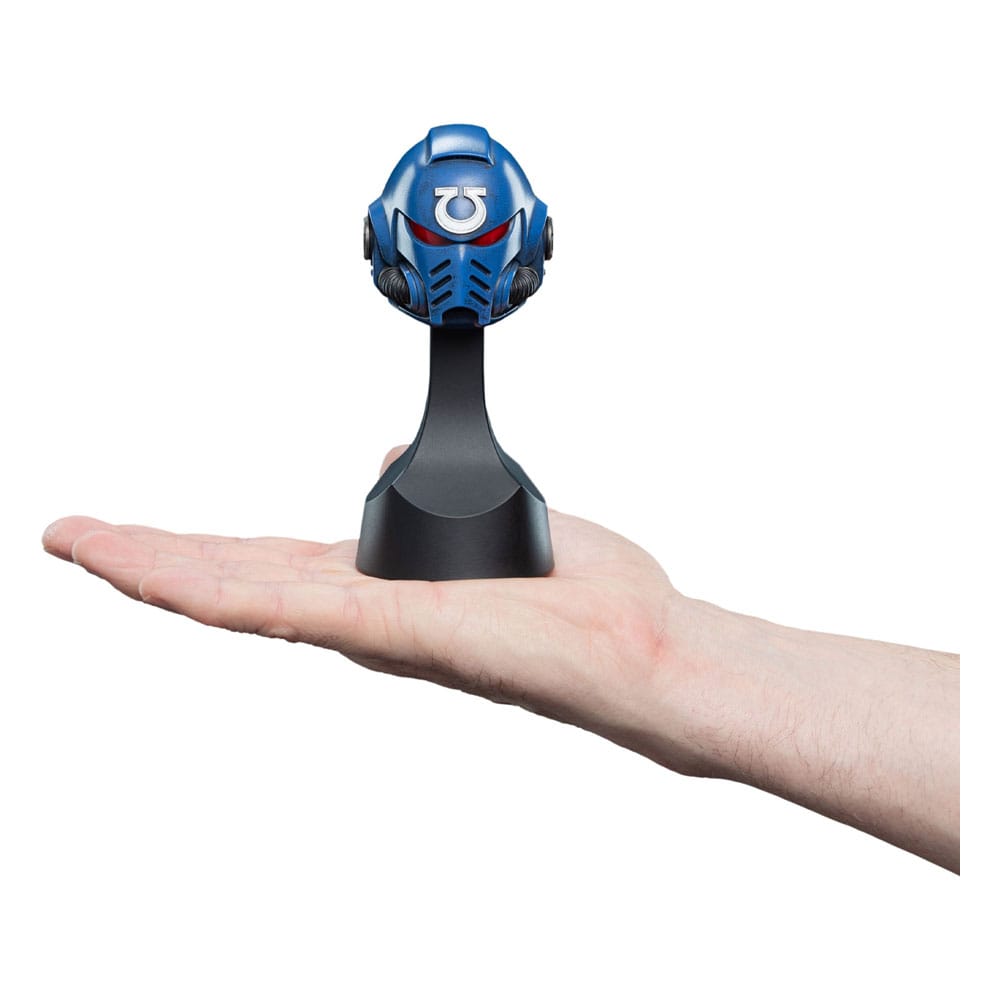 Warhammer 40,000 Replik 1/4 Ultramarines Helm 12 cm