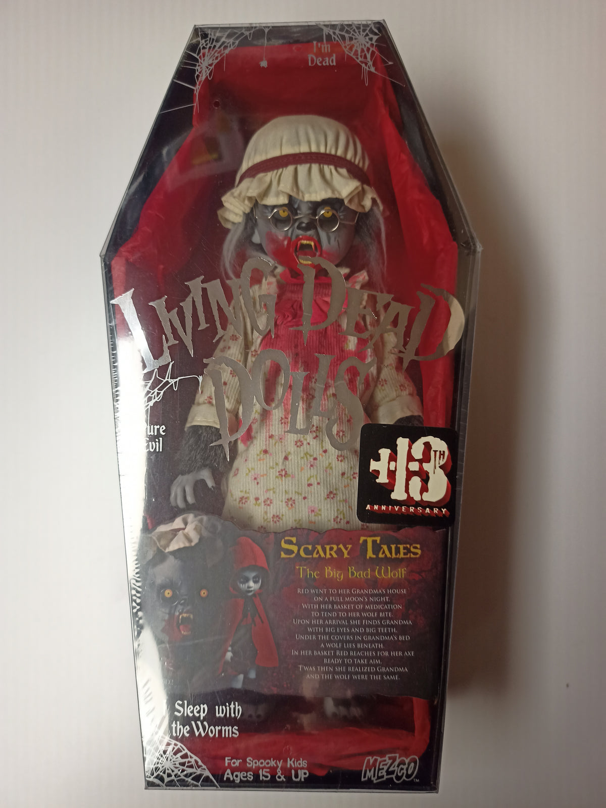 Living Dead Dolls Scary Tales vol.1 : Little Red Riding Hood and the Big Bad Wolf