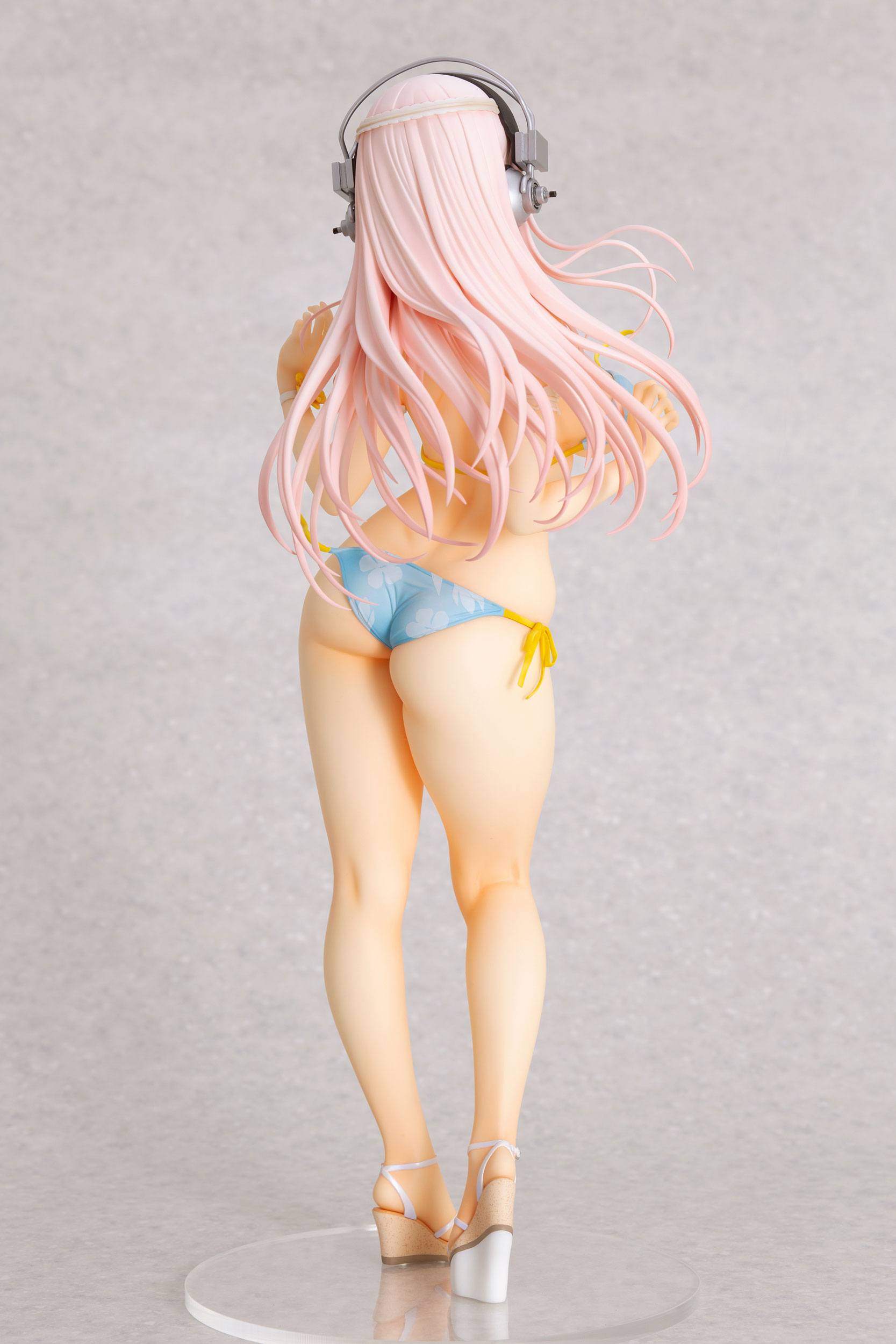 Super Sonico PVC Statue 1/4.5 Super Sonico Summer Vacation Ver. 35 cm DAP
