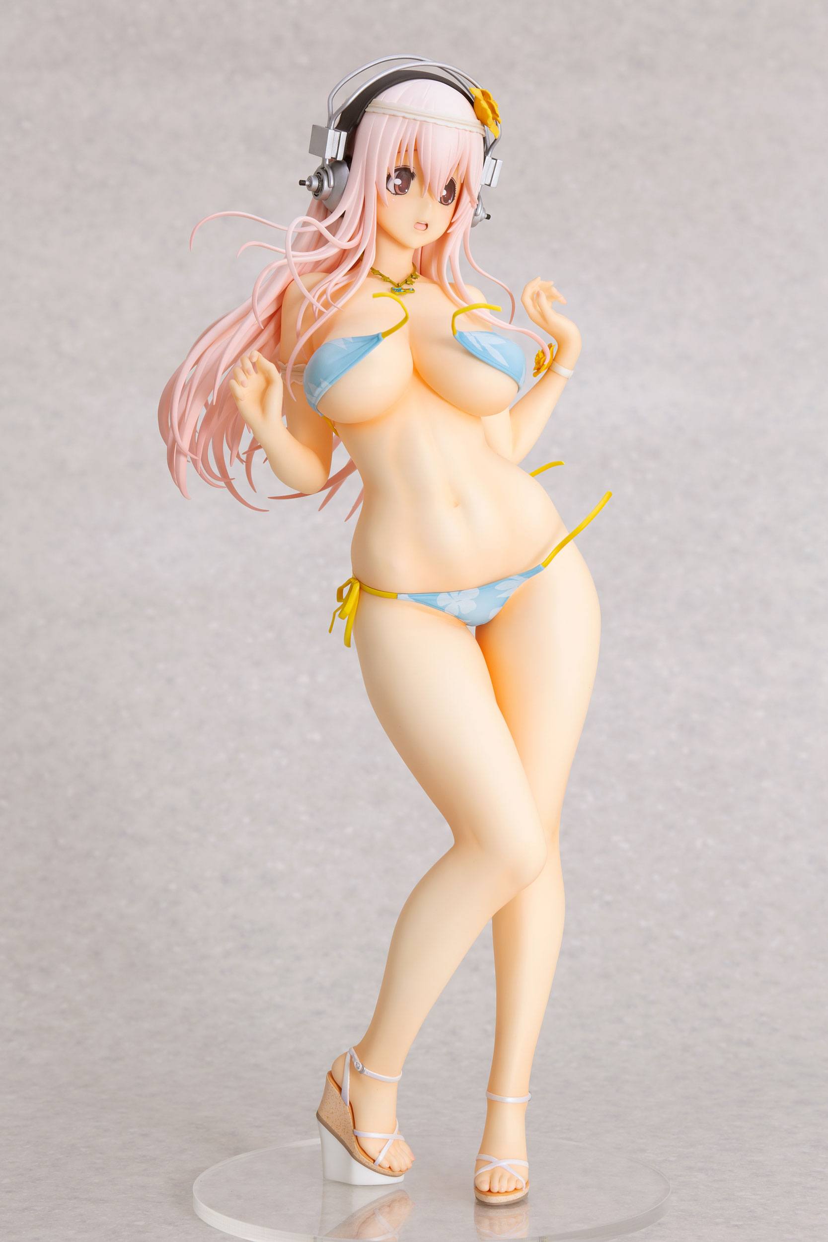 Super Sonico PVC Statue 1/4.5 Super Sonico Summer Vacation Ver. 35 cm DAP