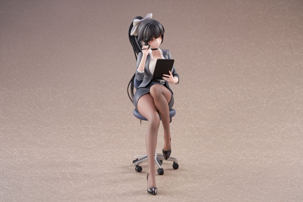 Azur Lane PVC Statue 1/6 Takao Ofiice Lady Ver. 18 cm